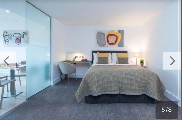 Flat Rosebery Avenue in Greater London