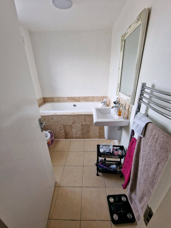 Room Hornsey Road in Greater London