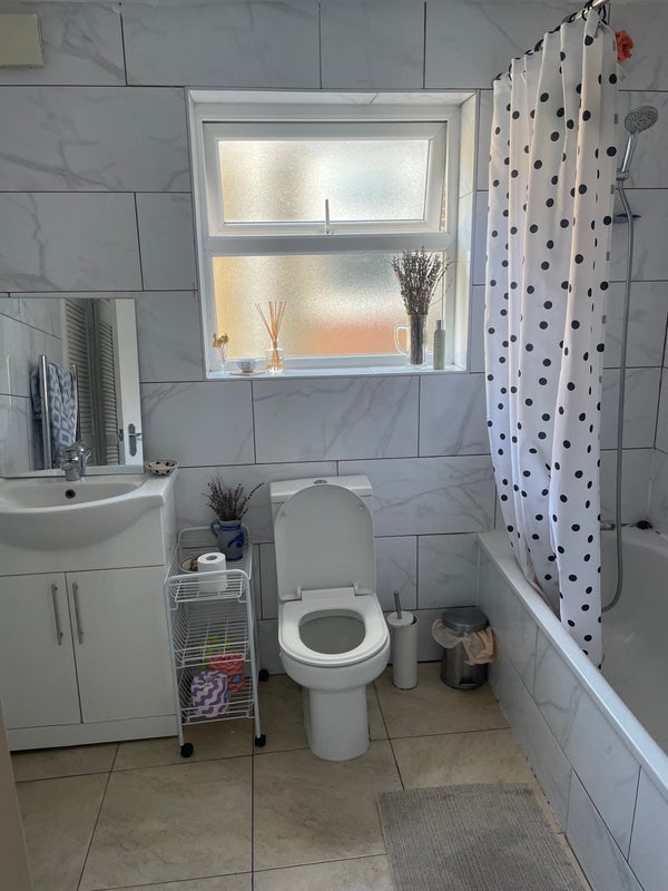 Room Homerton High Street in Greater London