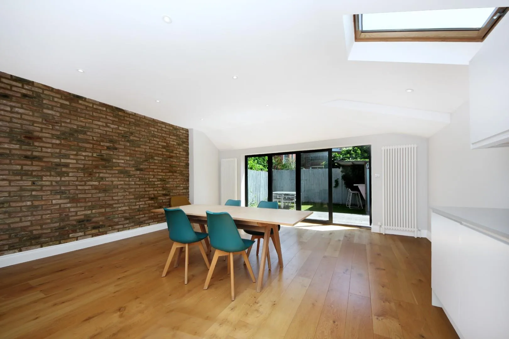 Flat Willcott Road in Greater London