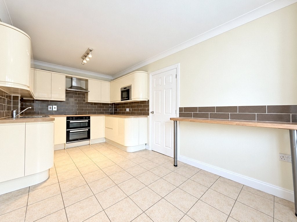 House Cooper Road in Surrey Heath