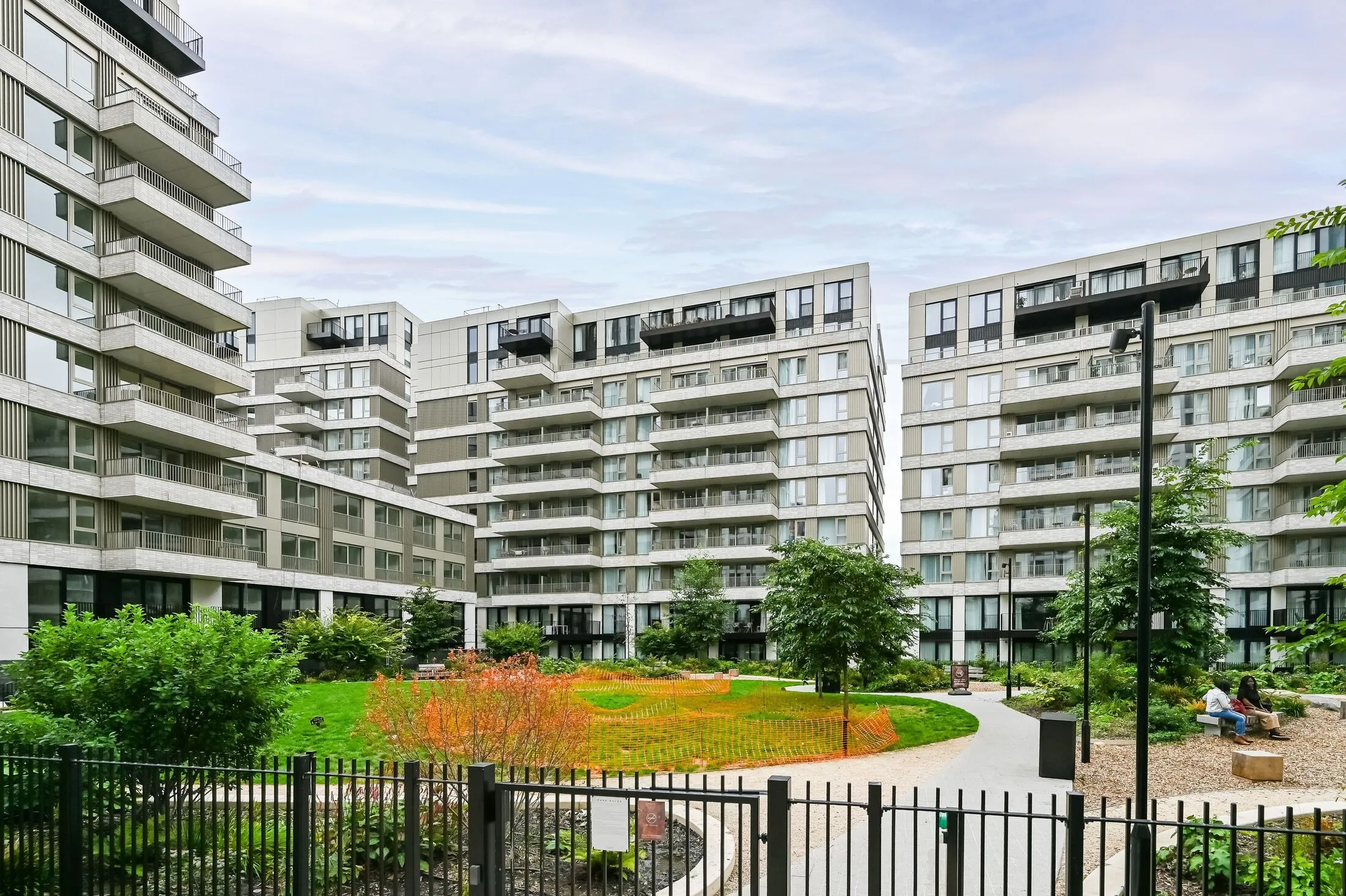 Flat Cherry Park Lane in Greater London