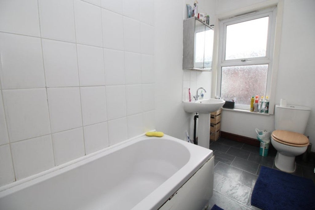 Flat Salisbury Terrace in Leeds