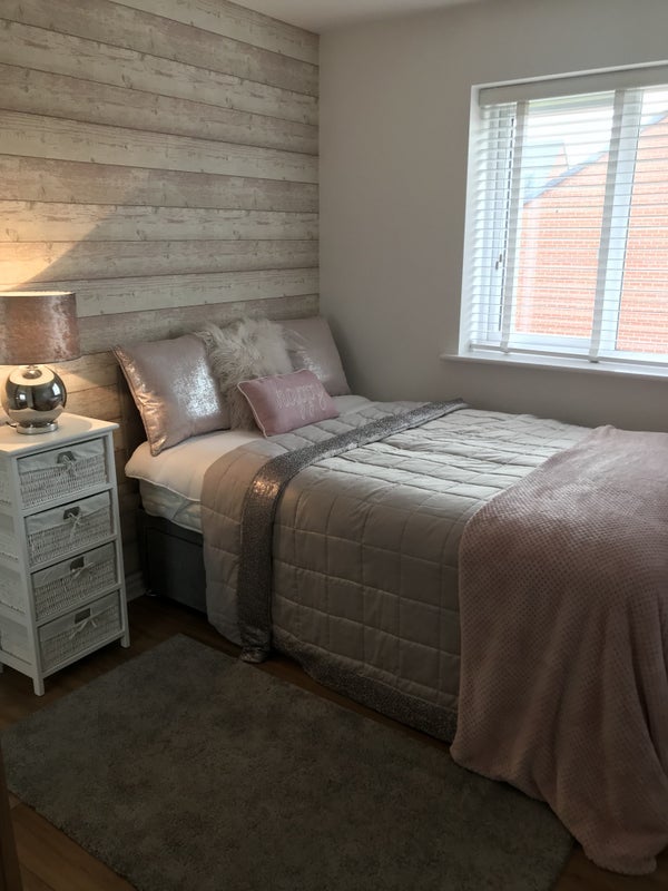 Room Northumberland Road in Widnes