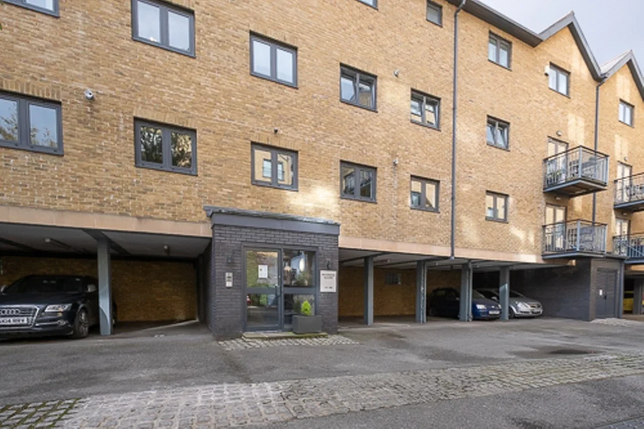 Flat Jacob Street in Greater London