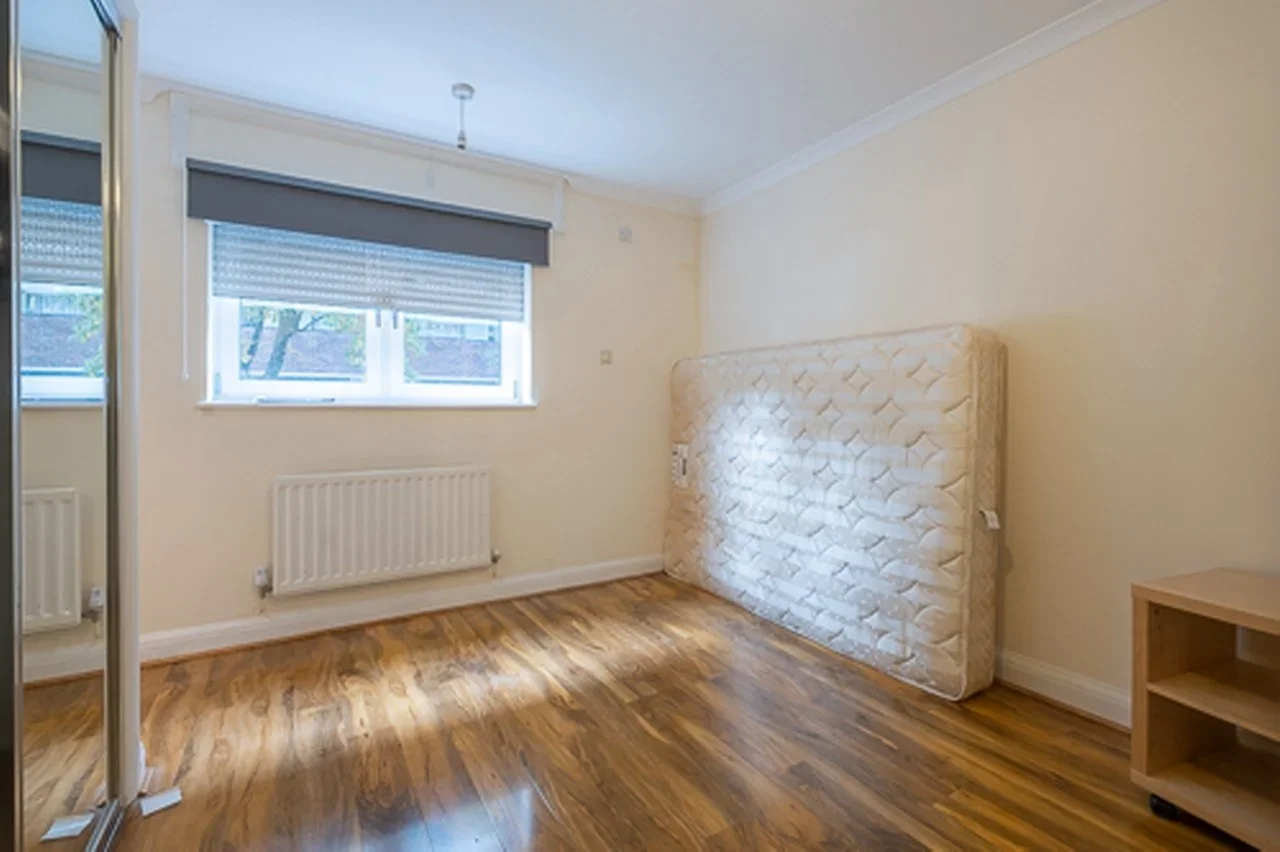Flat Jacob Street in Greater London