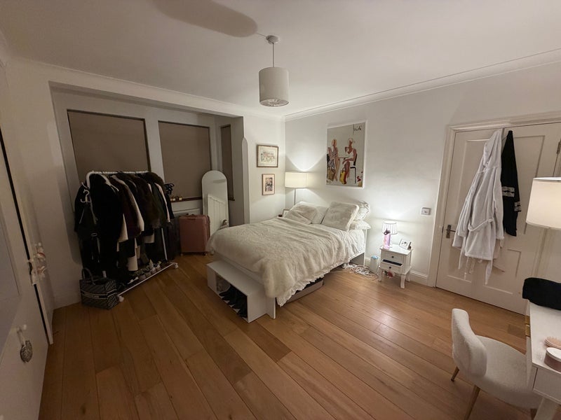 Room Beeches Road in Greater London