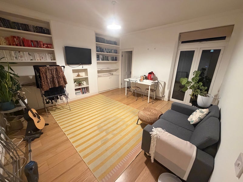 Room Beeches Road in Greater London