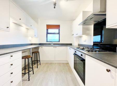 Flat Hales Road in Cheltenham