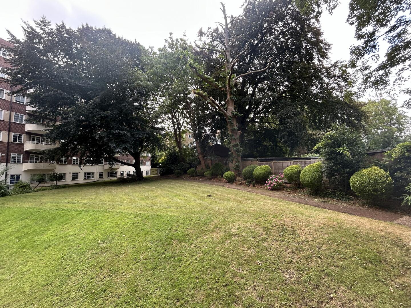 House Hornsey Lane in Greater London