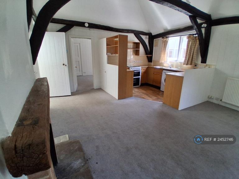 House Walnut Close in East Hertfordshire