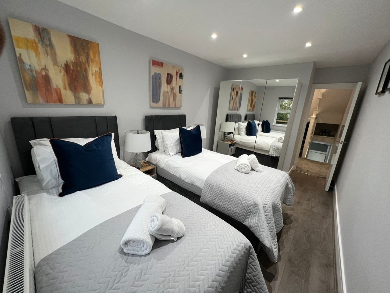 Flat Stanhope Road in Greater London