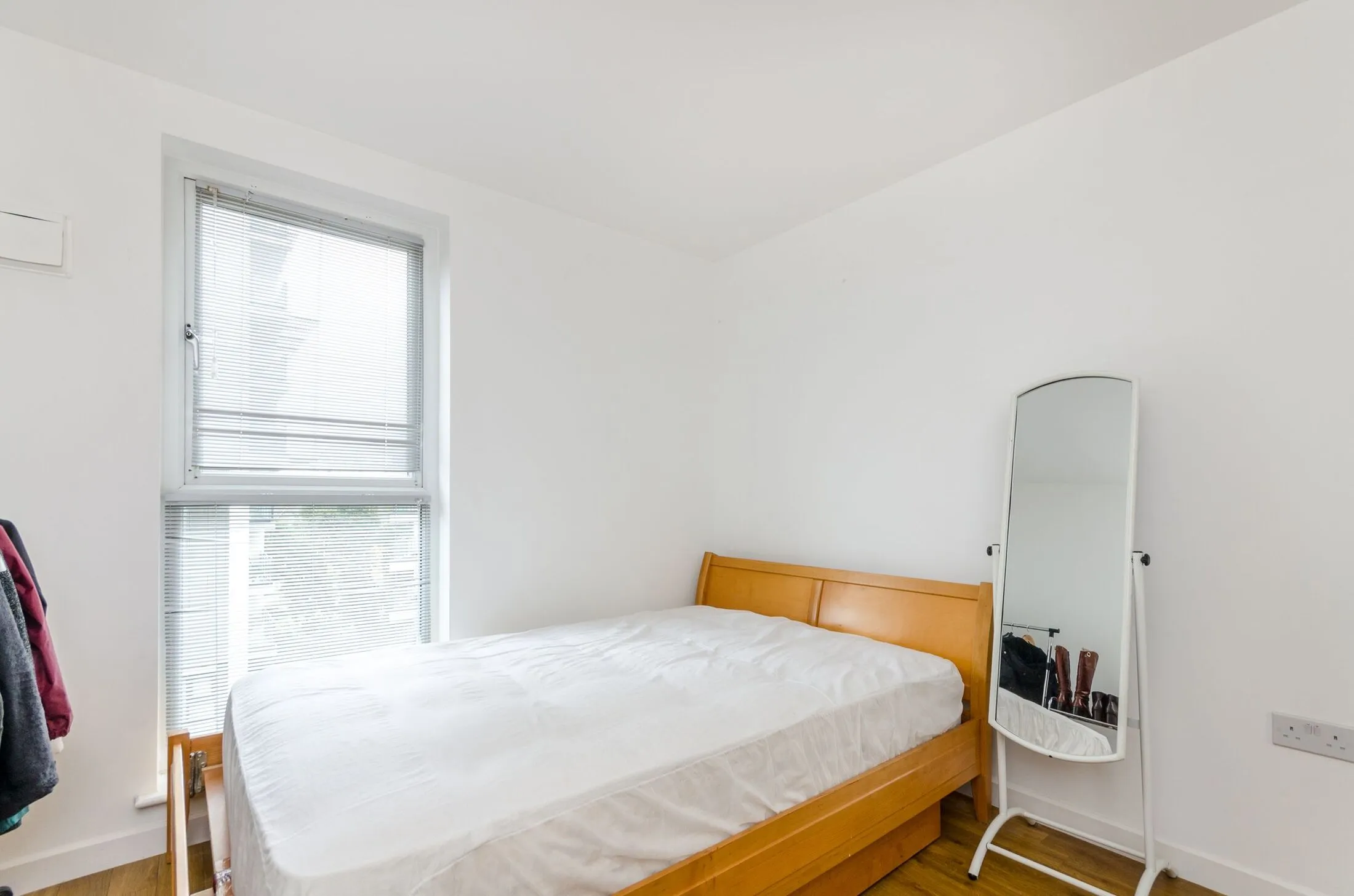 Flat Guildford Road in Woking