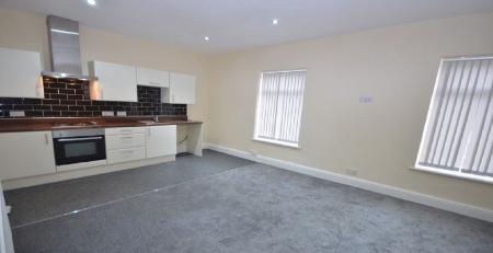 Flat Algernon Street in Grimsby