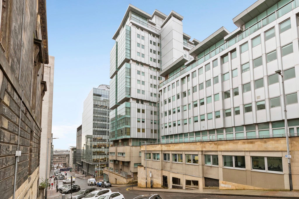 Flat Bothwell Street in Glasgow