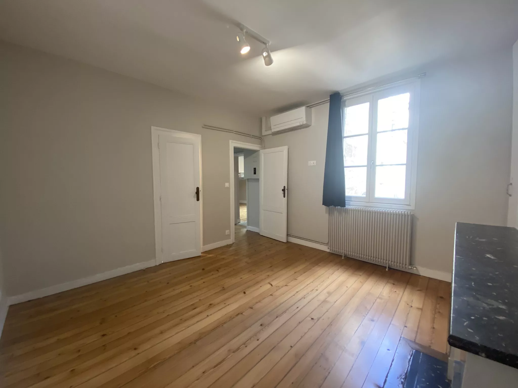Flat Cours Georges Clemenceau in Bordeaux