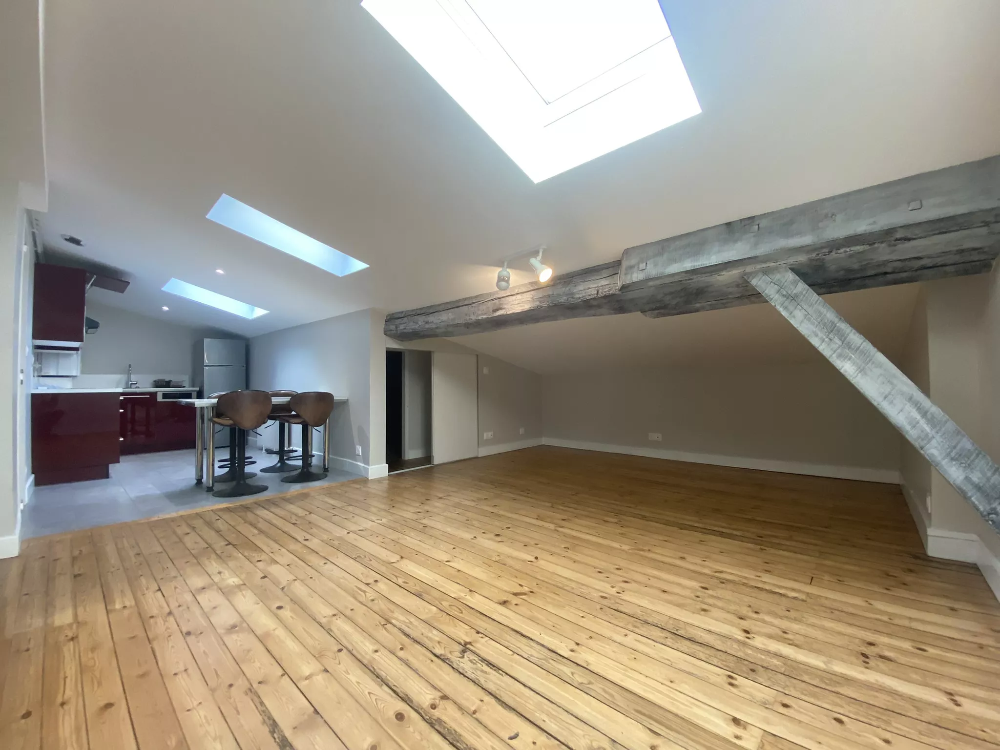 Flat Cours Georges Clemenceau in Bordeaux