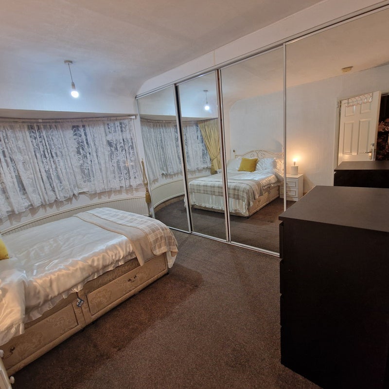 Room Wentworth Hill in Greater London