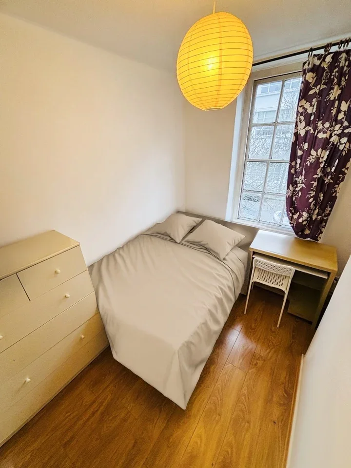 Room Penfold Street in City of Westminster