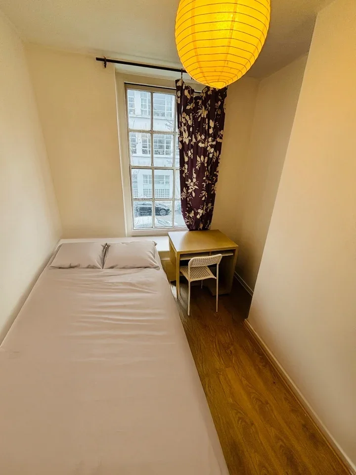 Room Penfold Street in City of Westminster