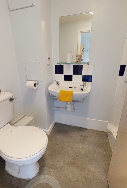 Room De Montfort Street in Leicester