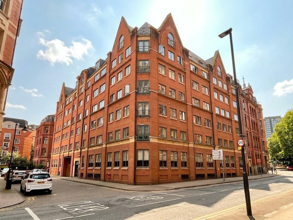 Flat Samuel Ogden Street in Manchester