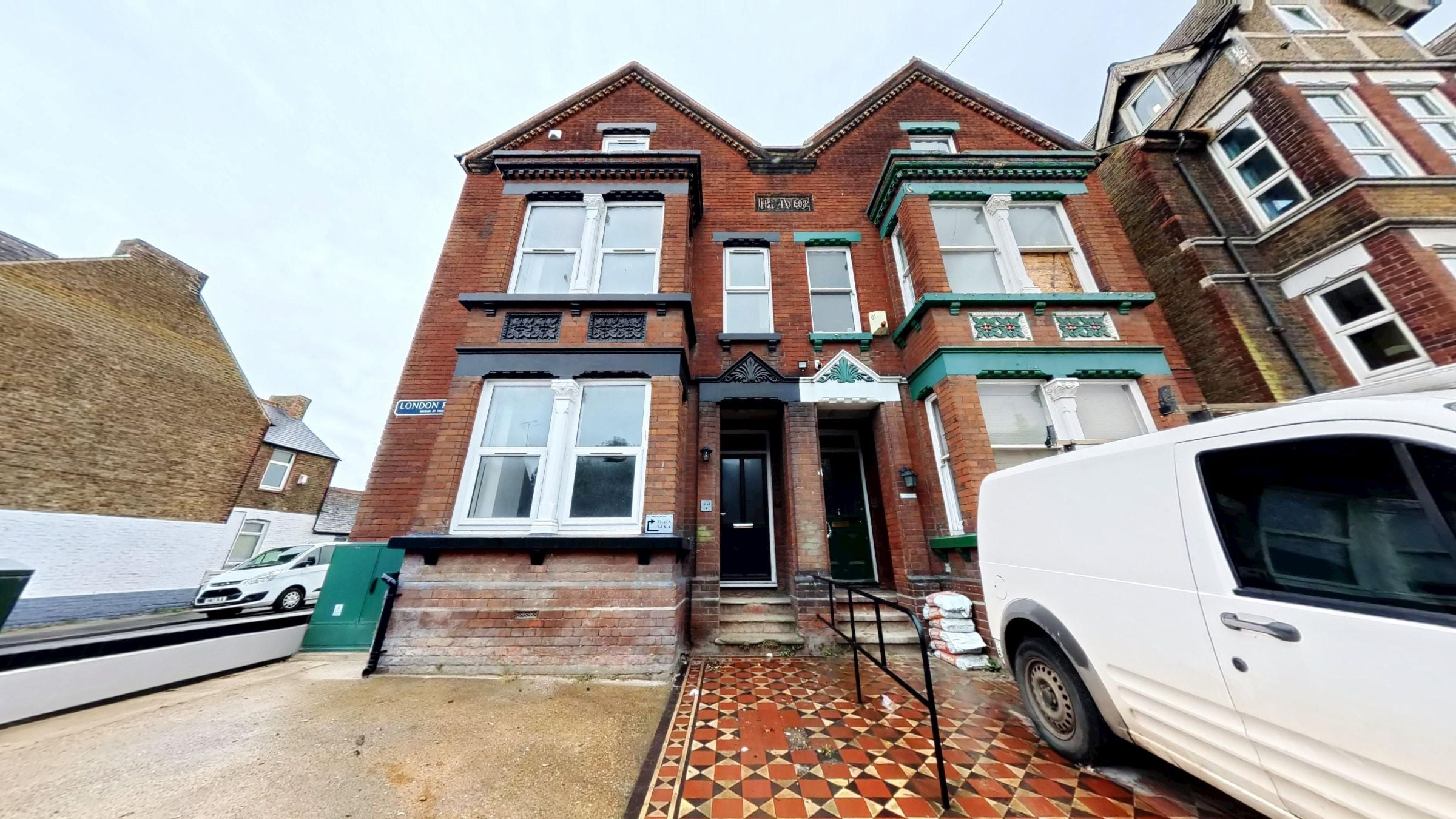 Flat London Road in Borough of Swale