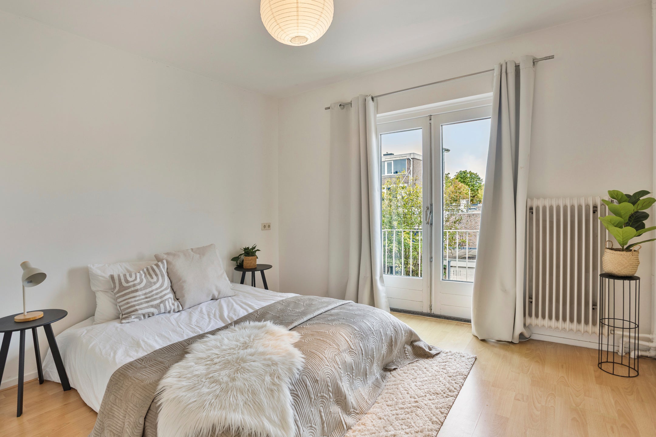 Tussenwoning te koop: Adelaertstraat 13, Eindhoven