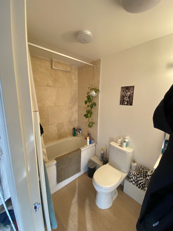 Room Saint John's Hill in Greater London