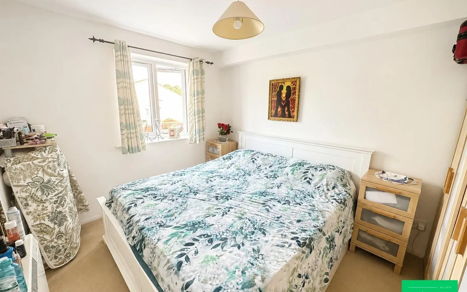 Flat Taunton Drive in Greater London