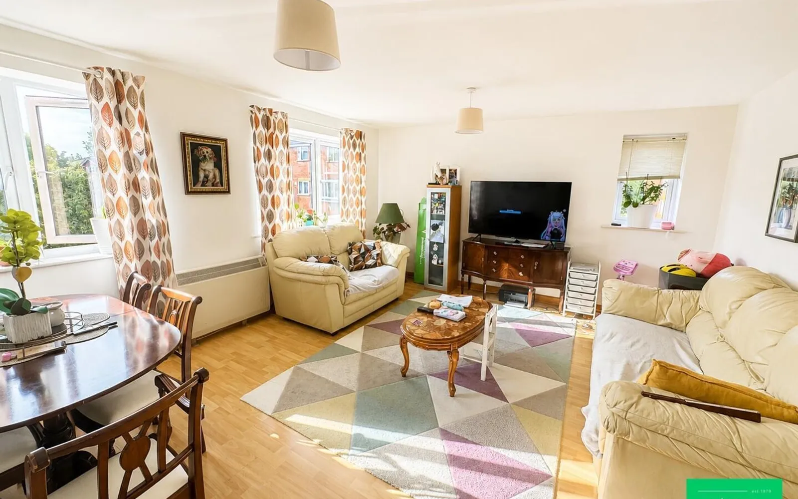 Flat Taunton Drive in Greater London