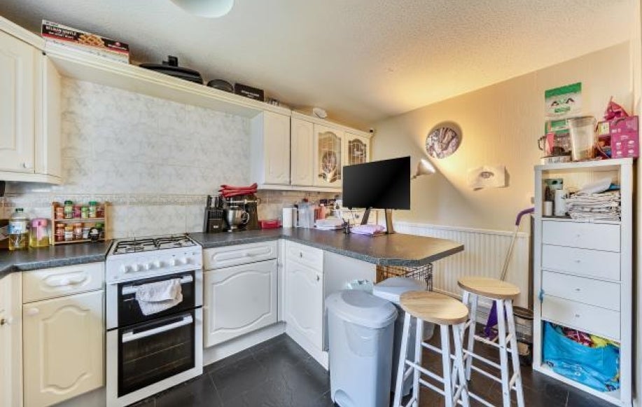 House Rochford Gardens in Cherwell District