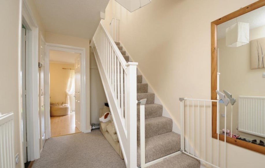 House Rochford Gardens in Cherwell District