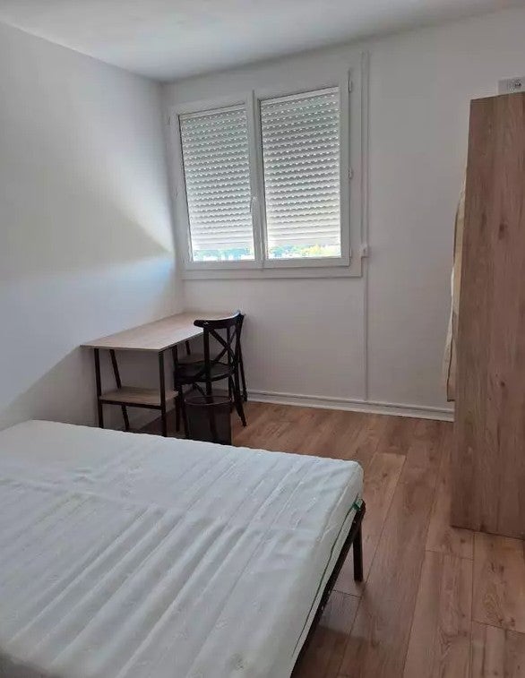 Chambre Rue des Treilles à Libourne