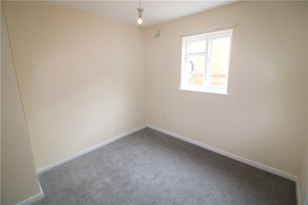 Flat De Parys Avenue in Bedford