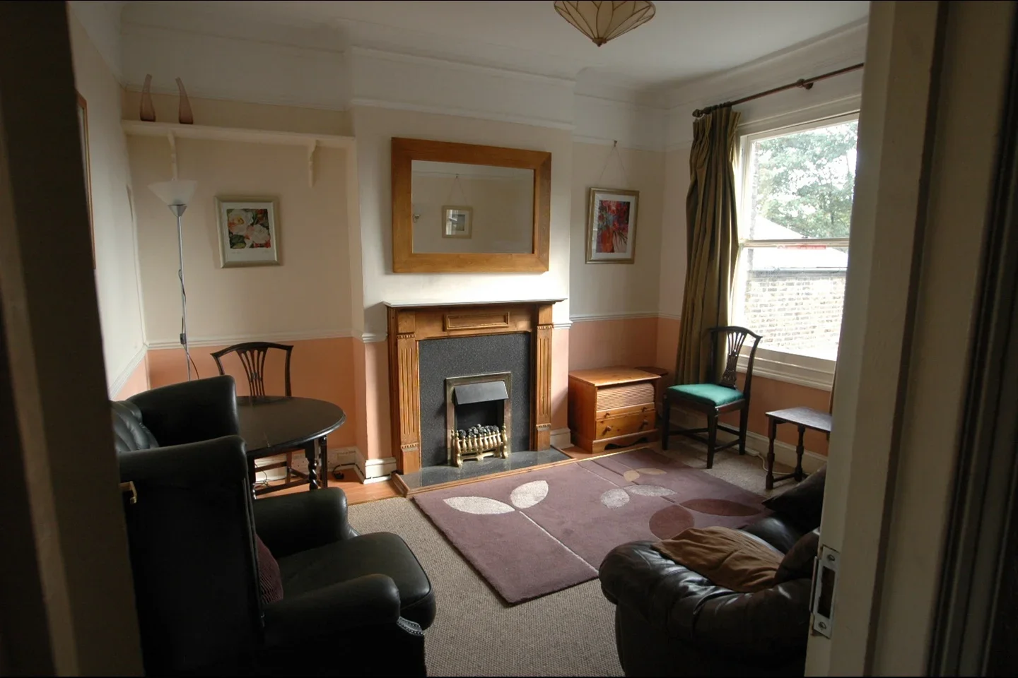 Flat Cranston Road in Greater London
