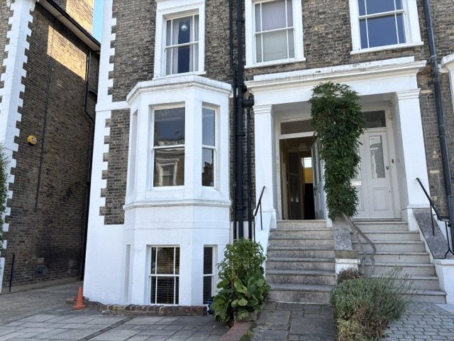 Flat The Hermitage in Greater London