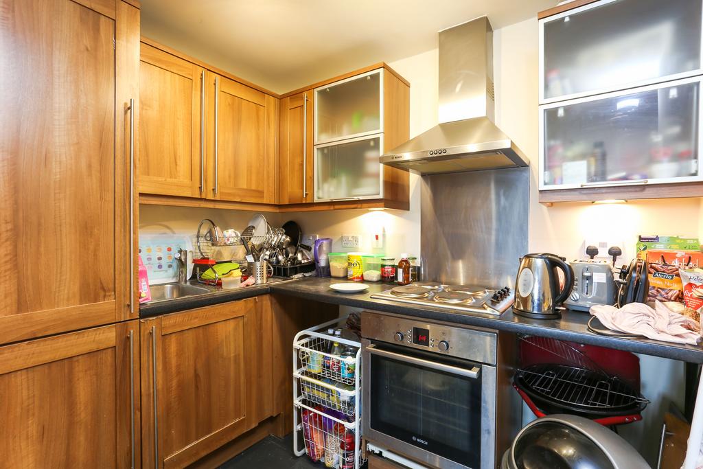 Flat Ruislip Road East in Greater London