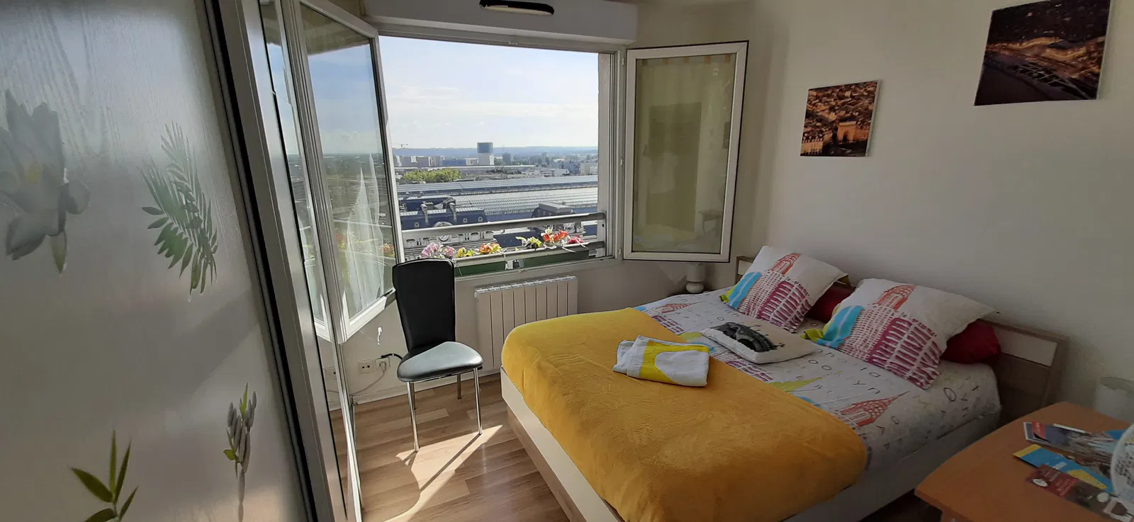 Chambre Rue Robert Caumont à Bordeaux
