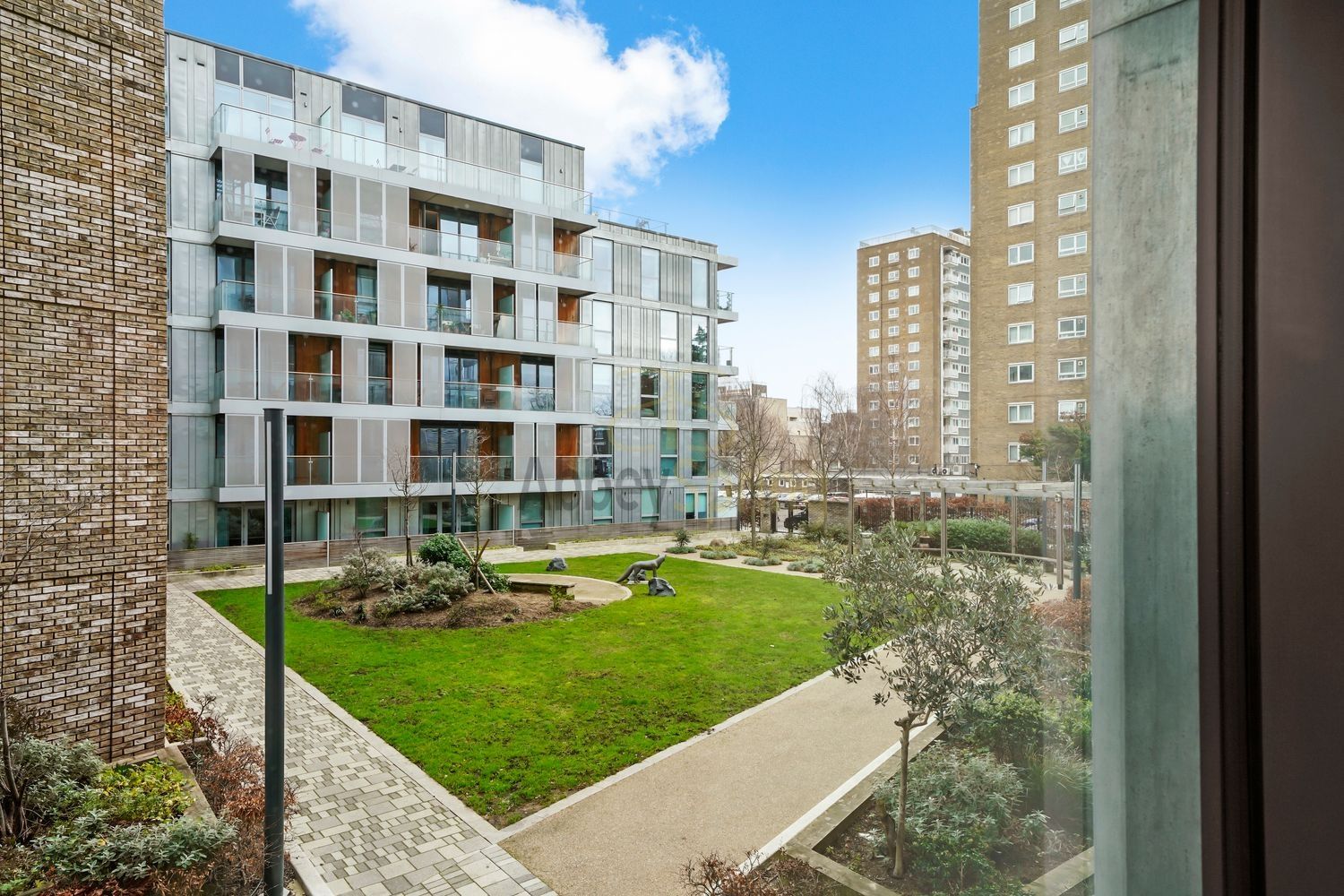 Flat Salusbury Road in Greater London