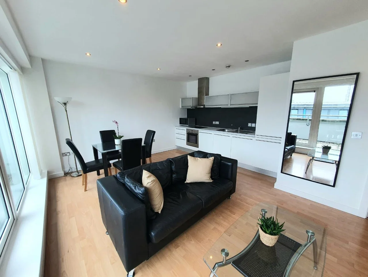 Flat Welland Street in Greater London