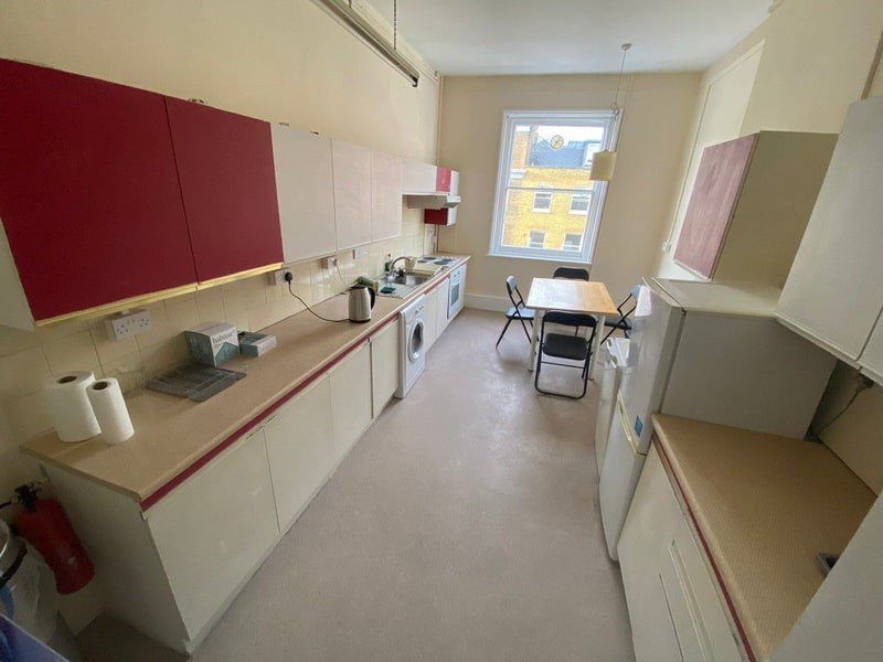 Room Devonshire Place in City of Westminster