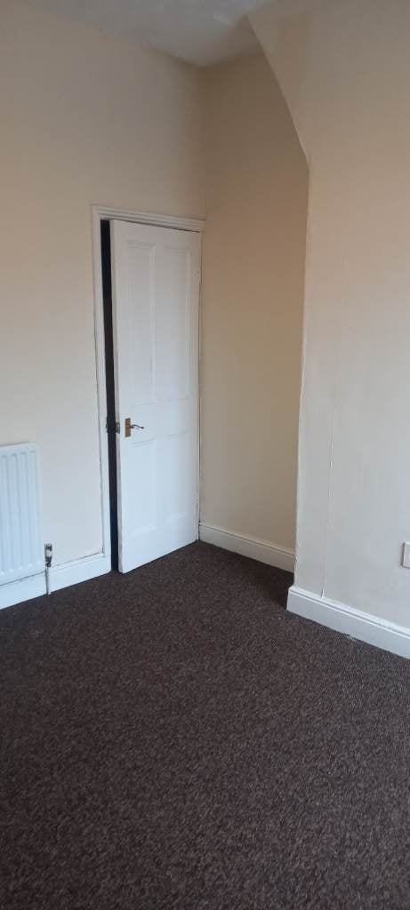 Flat Regent Road in Stoke-on-Trent