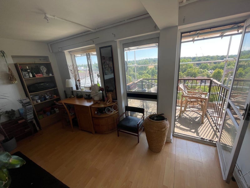 Room Mansfield Heights in Greater London