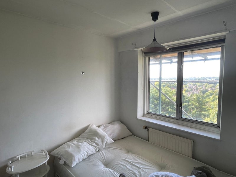 Room Mansfield Heights in Greater London