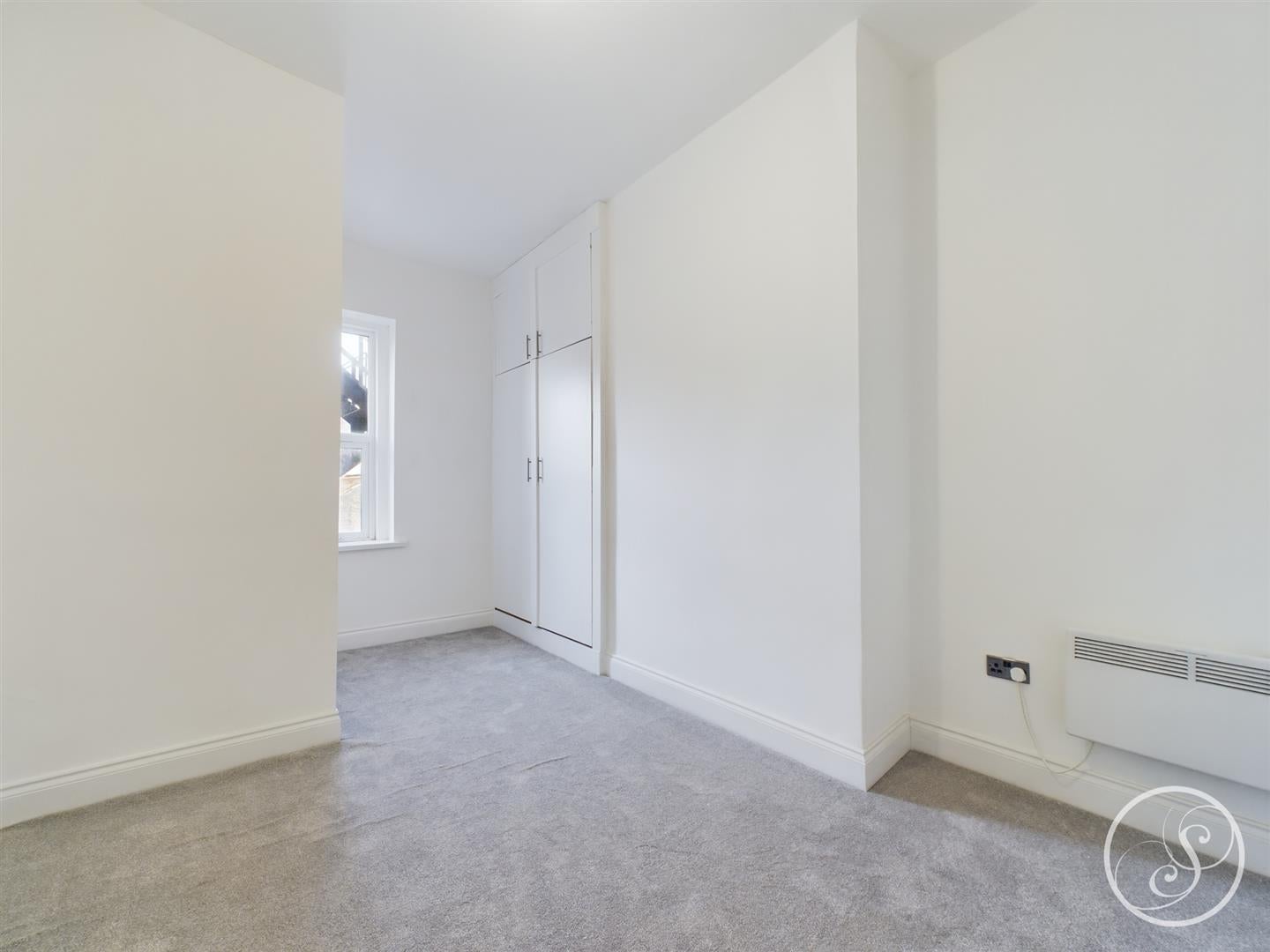 Flat Back Cheltenham Mount in Harrogate