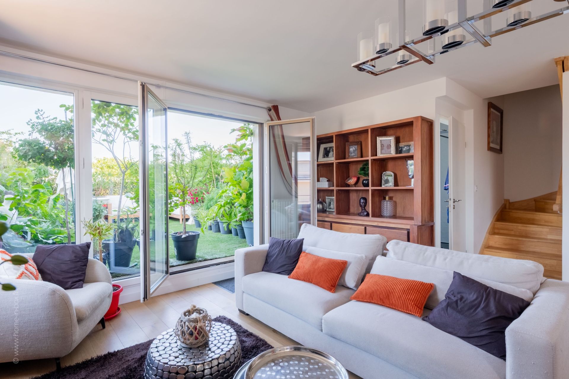 Flat Avenue Paul Doumer in Rueil-Malmaison
