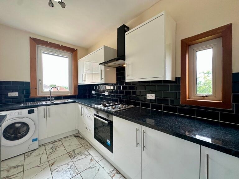 Flat Aviemore Road in Glasgow