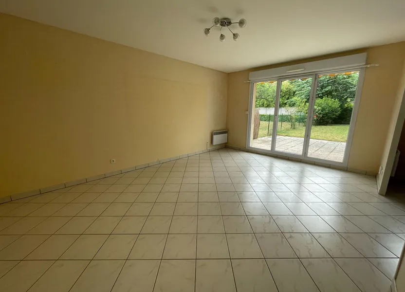 Appartement Avenue Georges Clemenceau à Saint-Jean-de-la-Ruelle