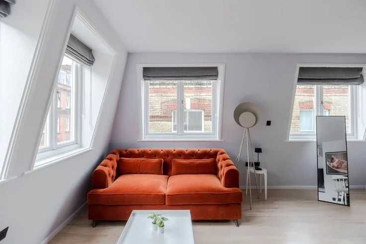 Flat Green's Court in City of Westminster